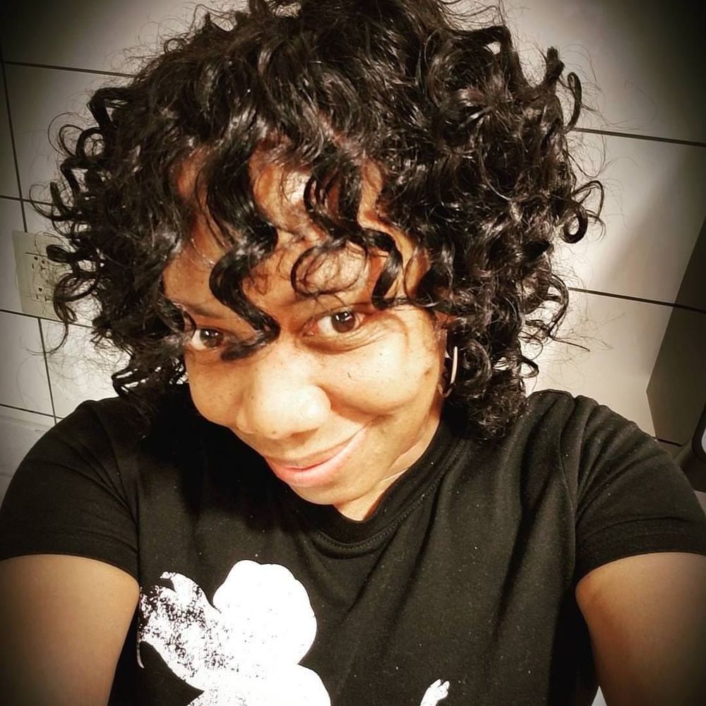Meet your Posher, Ayanna